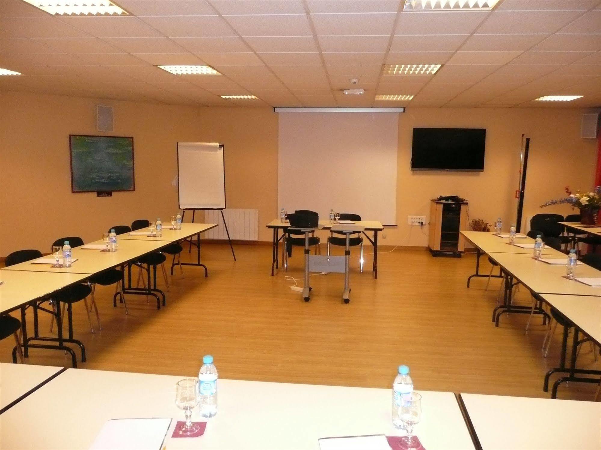 Hotel Normandy 3*